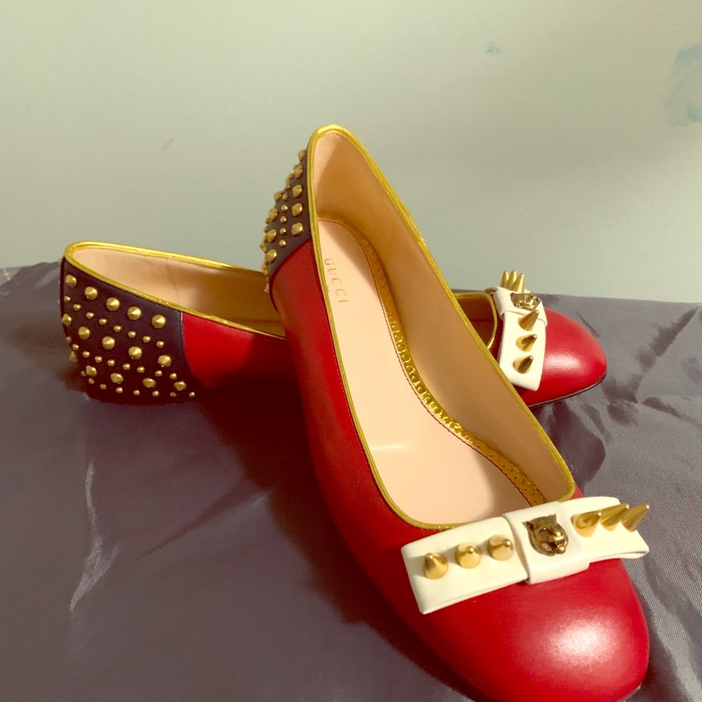 Gucci shoes 8.5 - like new